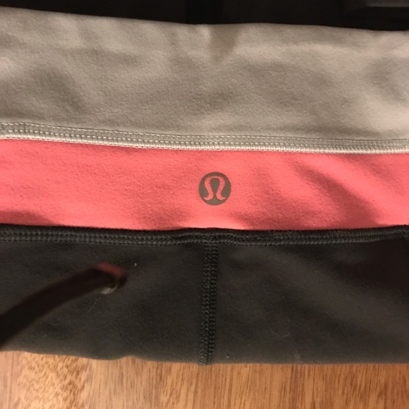 Lululemon bundle pants & leggings - size 4 - Picture 5 of 9